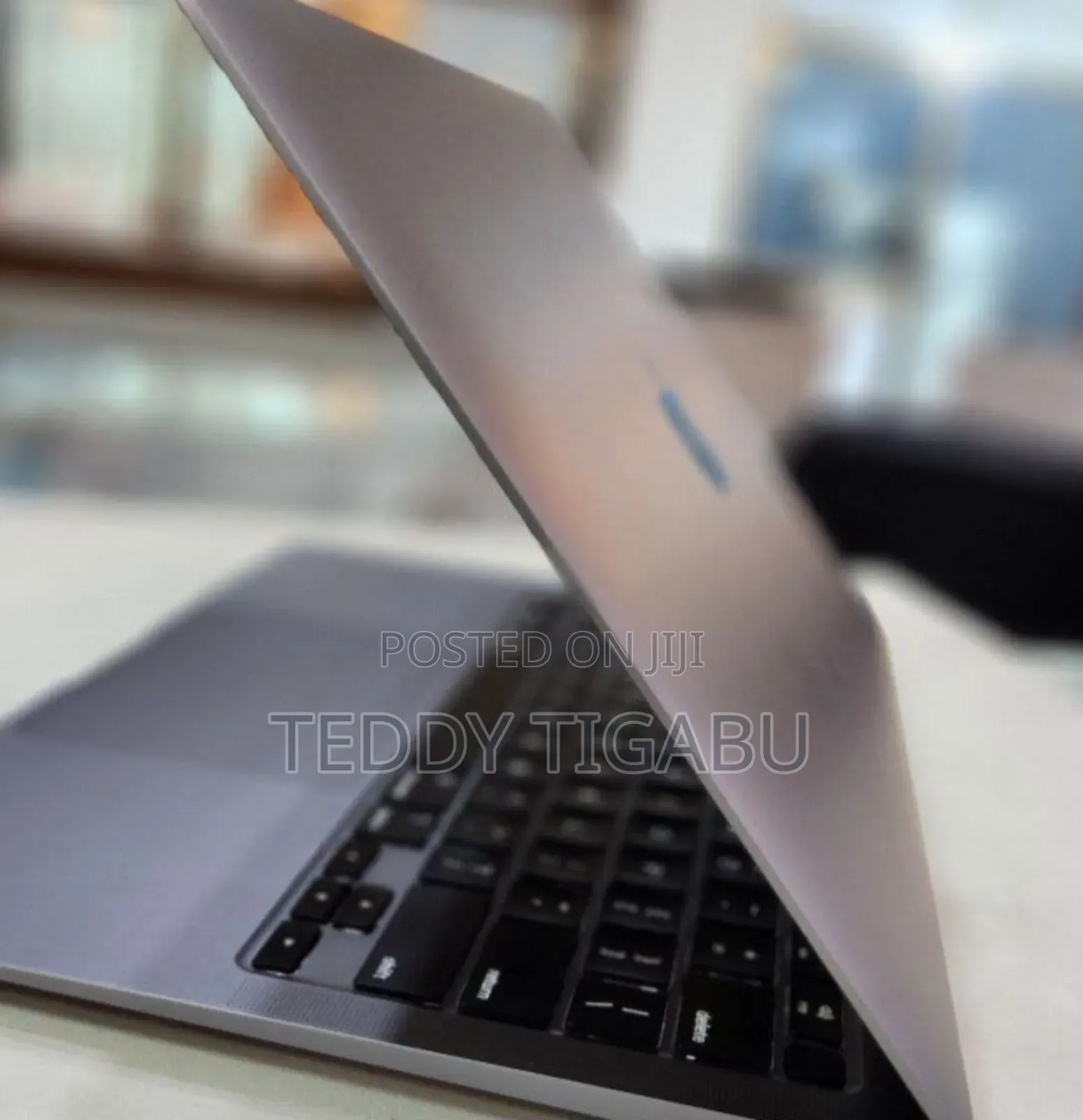 Laptop Apple MacBook Air 2020 8GB Intel Core I3 SSD 256GB