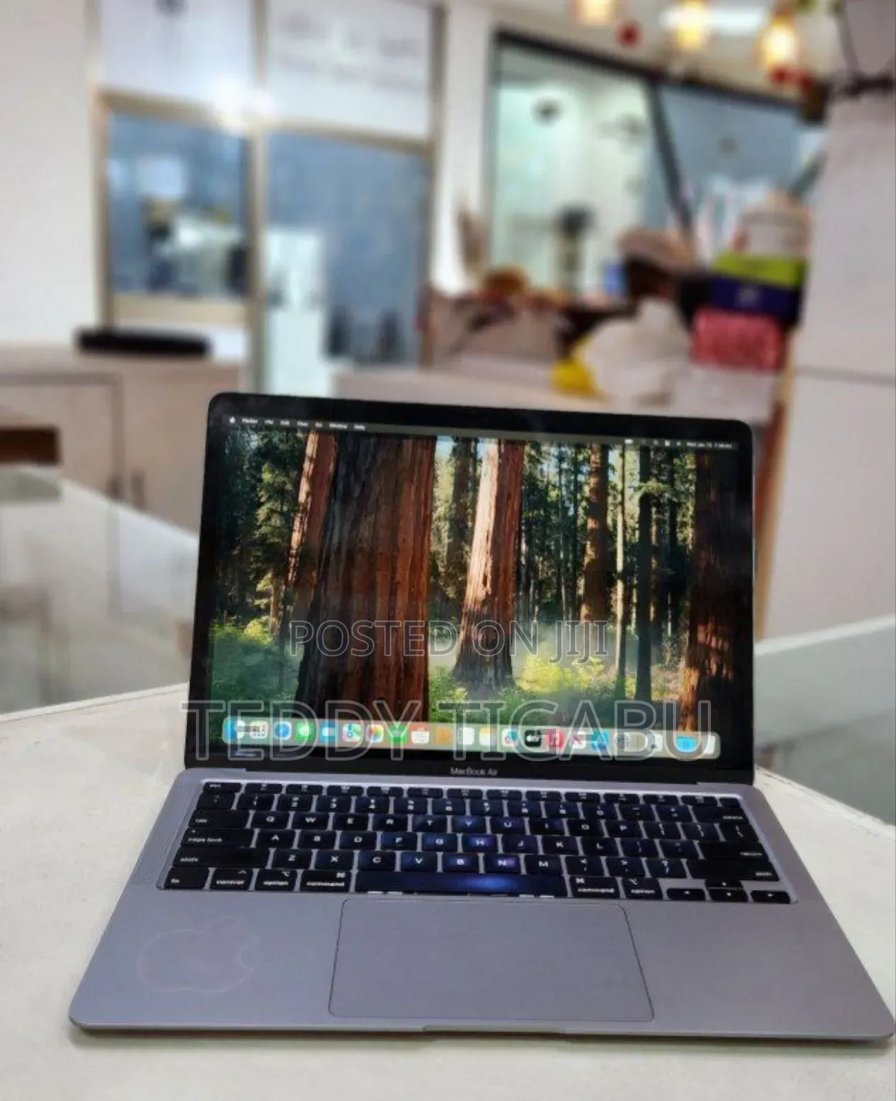 Laptop Apple MacBook Air 2020 8GB Intel Core I3 SSD 256GB