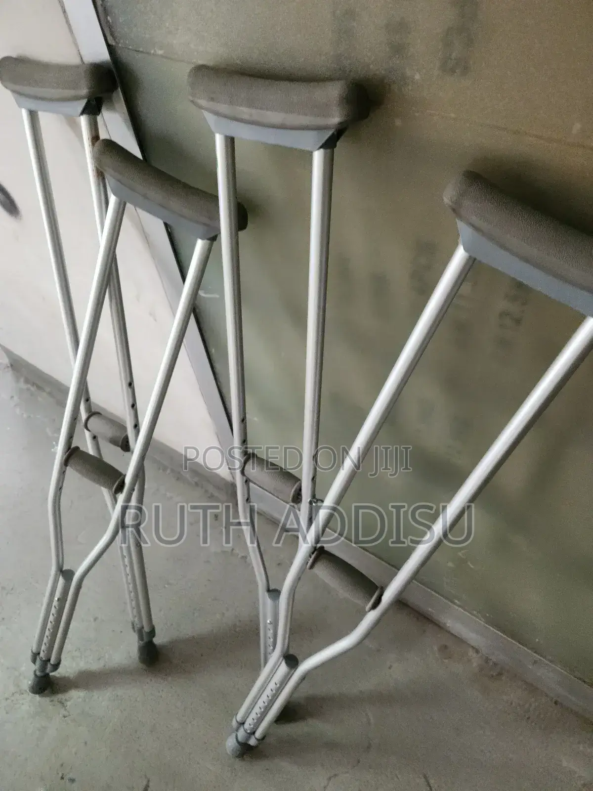 Crutches前天crutches記憶axillary Crutches翗你crutches台面crutches