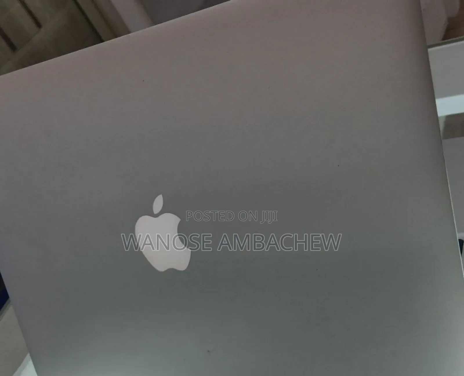 New Laptop Apple MacBook 2015 8GB Intel Core I7 SSD 512GB