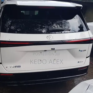 New Toyota bZ3 2025 Silver