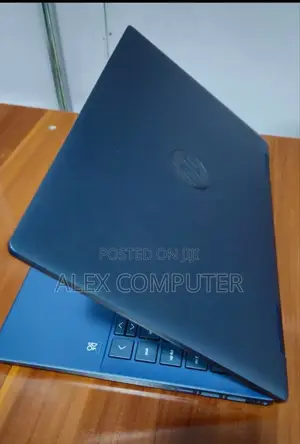 New Laptop HP Pavilion 14 8GB Intel Core I3 SSD 256GB