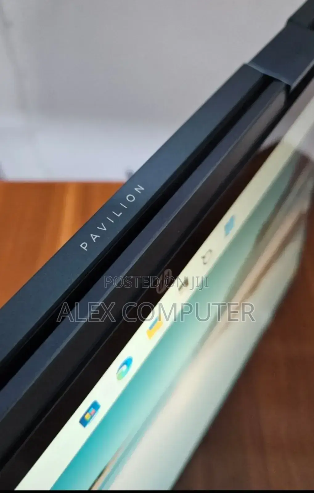 New Laptop HP Pavilion 14 8GB Intel Core I3 SSD 256GB