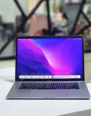 Photo - New Laptop Apple MacBook Pro 2016 16GB Intel Core I7 SSD 256GB