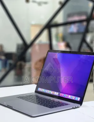 New Laptop Apple MacBook Pro 2016 16GB Intel Core I7 SSD 256GB