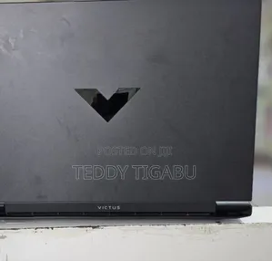 New Laptop HP Victus 15 16GB AMD Ryzen 7 SSD 1T