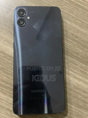 Photo - Samsung Galaxy A05 64 GB Blue