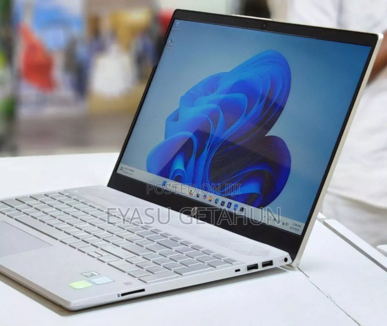 New Laptop HP Pavilion 15 8GB Intel Core I5 SSD 1T