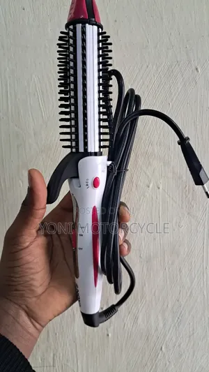 Photo - Hair Straight Nova Hair Stayl