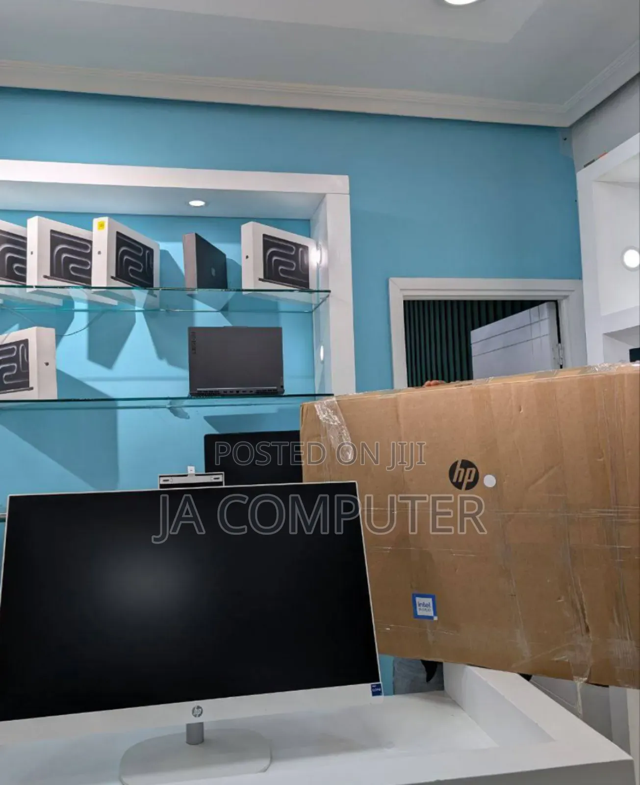 New Desktop Computer HP 200 G4 All-in-One 8GB Intel Core I7 SSD 512GB