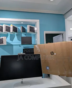 New Desktop Computer HP 200 G4 All-in-One 8GB Intel Core I7 SSD 512GB