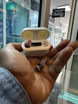 ጆሮ ውስጥ እሚገባ Hearing Aid