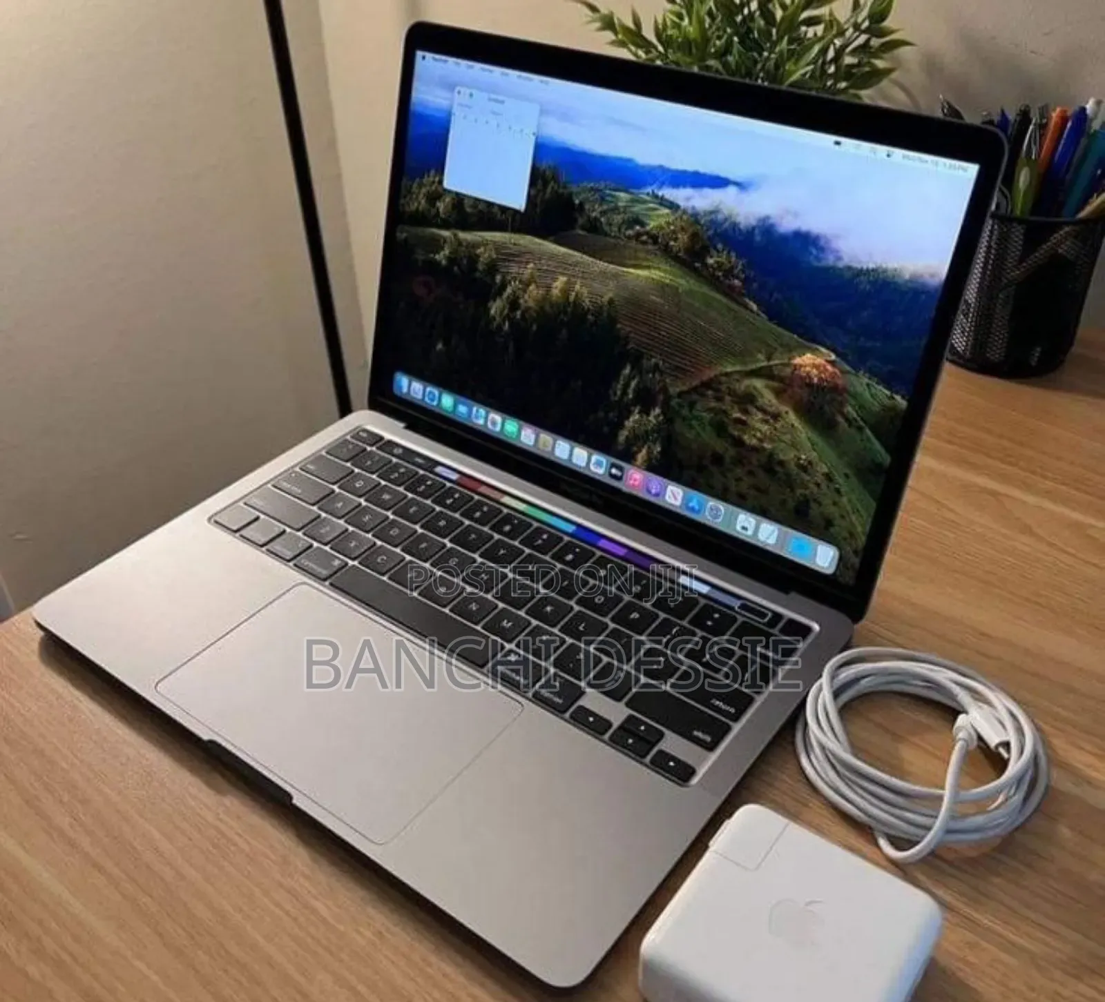New Laptop Apple MacBook Pro 2019 16GB Intel Core I9 SSD 512GB