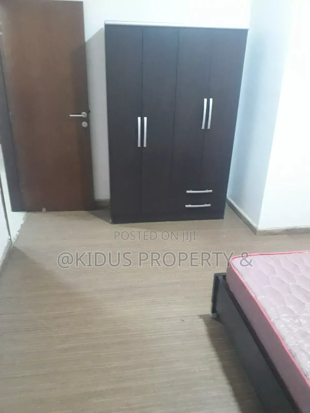 2bdrm Apartment in Medhaniyalem, Nifas Silk-Lafto for rent