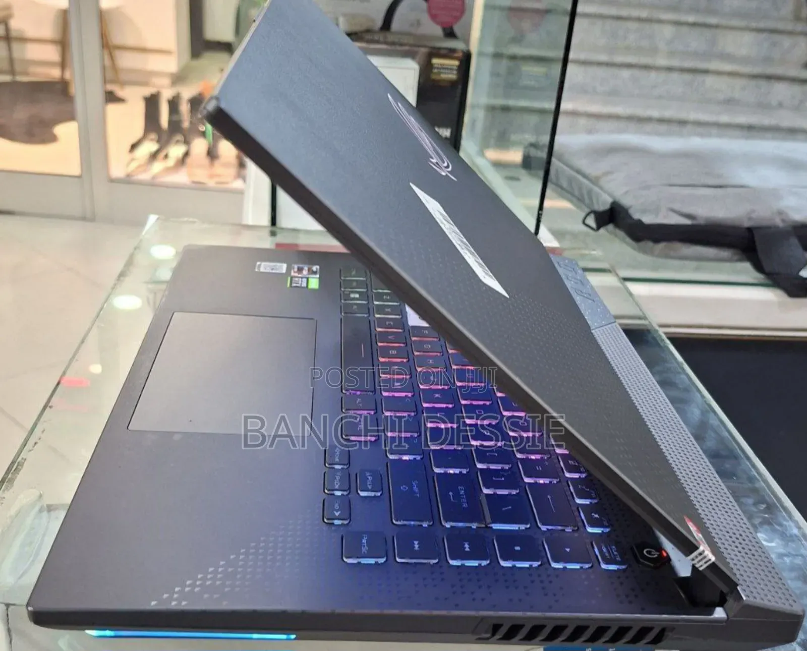 New Laptop Asus ROG Strix G15 16GB AMD Ryzen 9 SSD 512GB