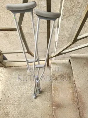 Crutches記錄crutches個性crutches龧了crutches片中crutches三年crutches