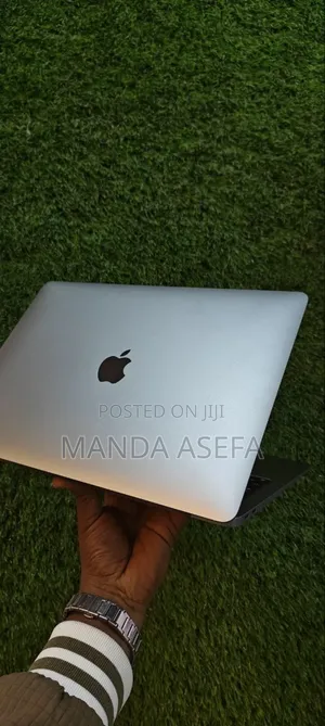 Photo - New Laptop Apple MacBook Air 2020 M1 8GB Apple M1 SSD 256GB