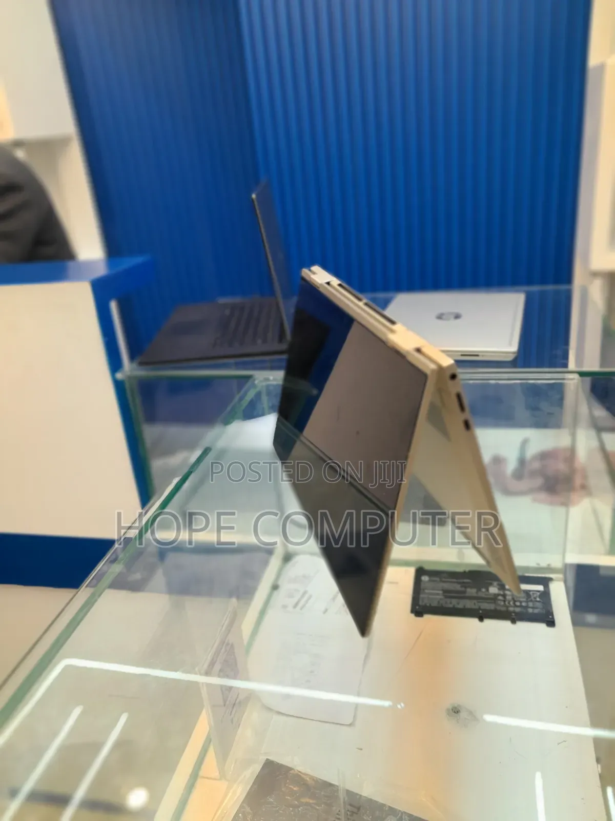 New Laptop HP Envy X360 8GB Intel Core I7 SSD 512GB