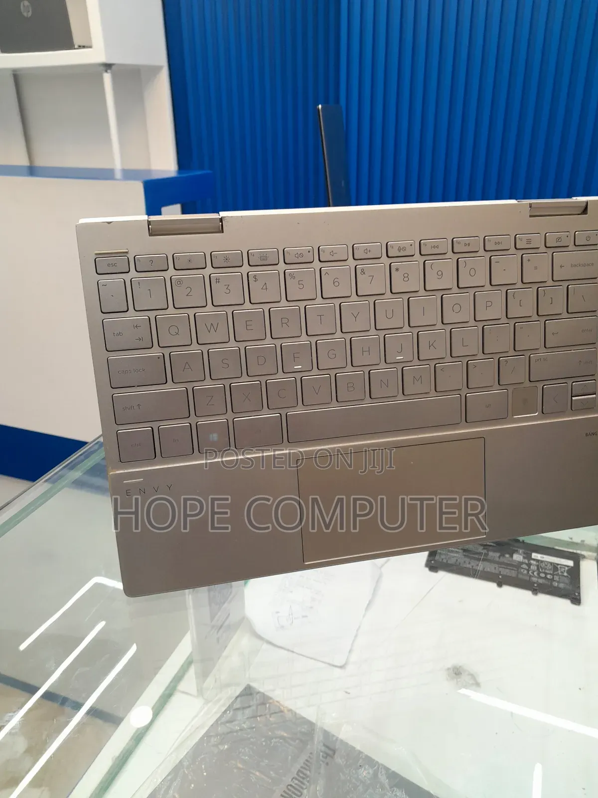 New Laptop HP Envy X360 8GB Intel Core I7 SSD 512GB