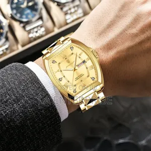 Poedagar Golden Watch