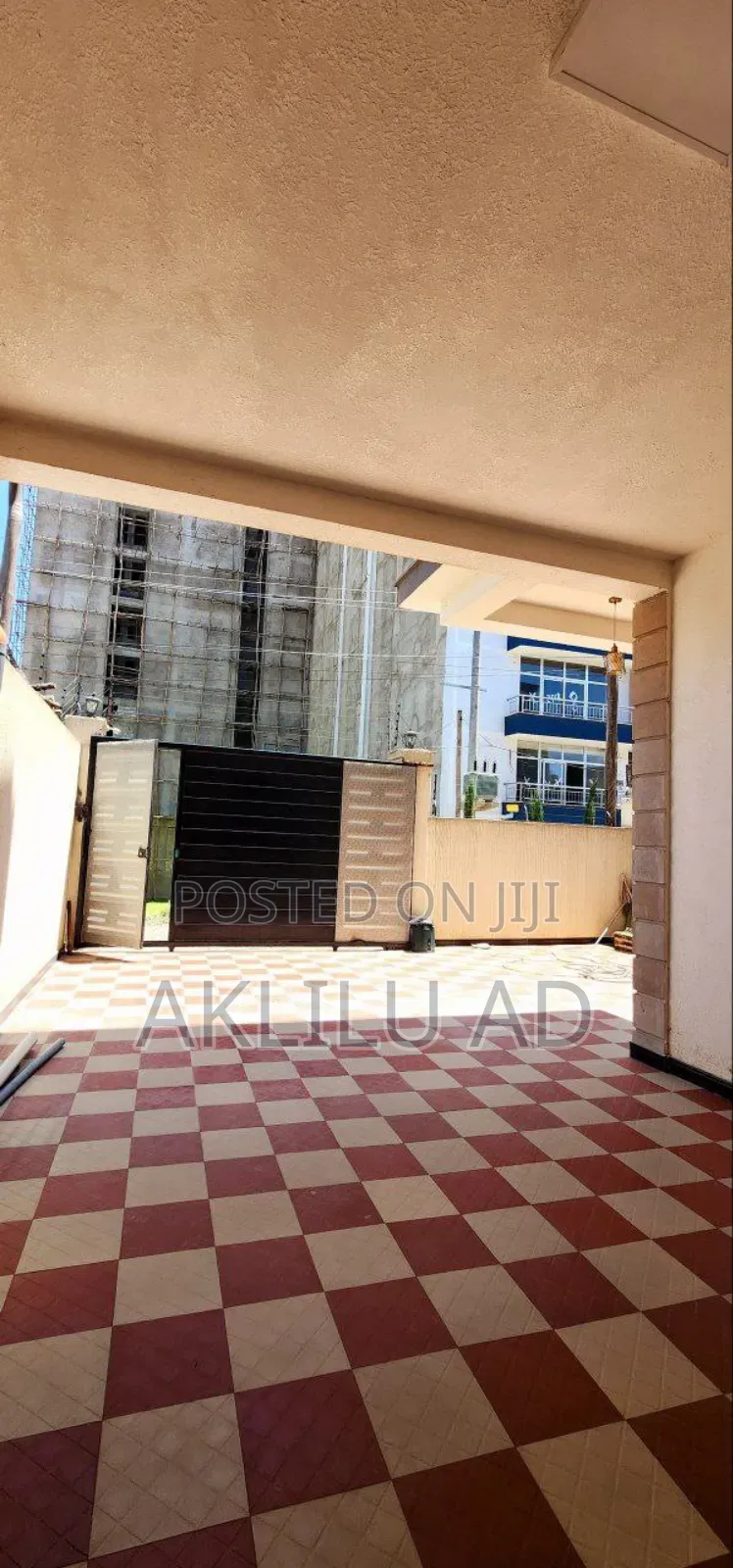 Furnished 6bdrm Townhouse/Terrace in Bole Ayat for sale