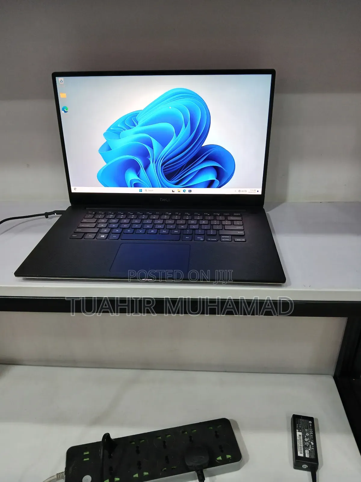 New Laptop Dell Precision 5540 16GB Intel Core I7 SSD 512GB