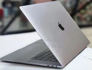 New Laptop Apple MacBook Pro 2016 16GB Intel Core I7 SSD 256GB