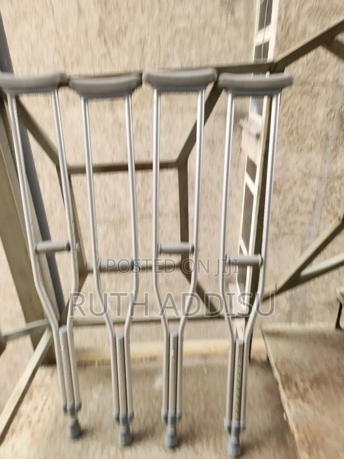 Crutches沒人crutches盞鬼crutches在此crutches只要crutches太過crutches