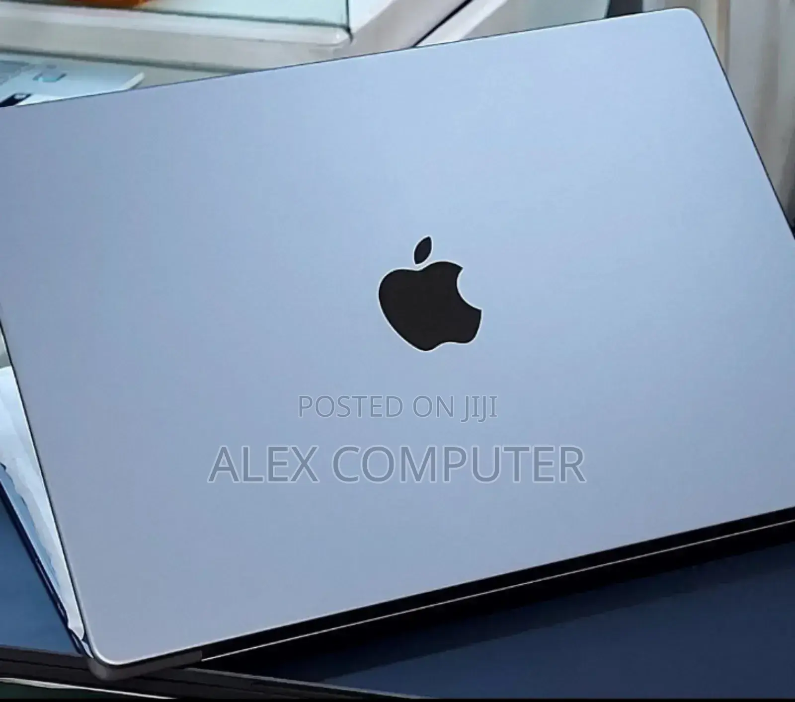 New Laptop Apple MacBook Pro M1 16GB Apple M1 Pro SSD 1T