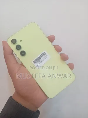 Photo - New Samsung Galaxy A54 128 GB Yellow