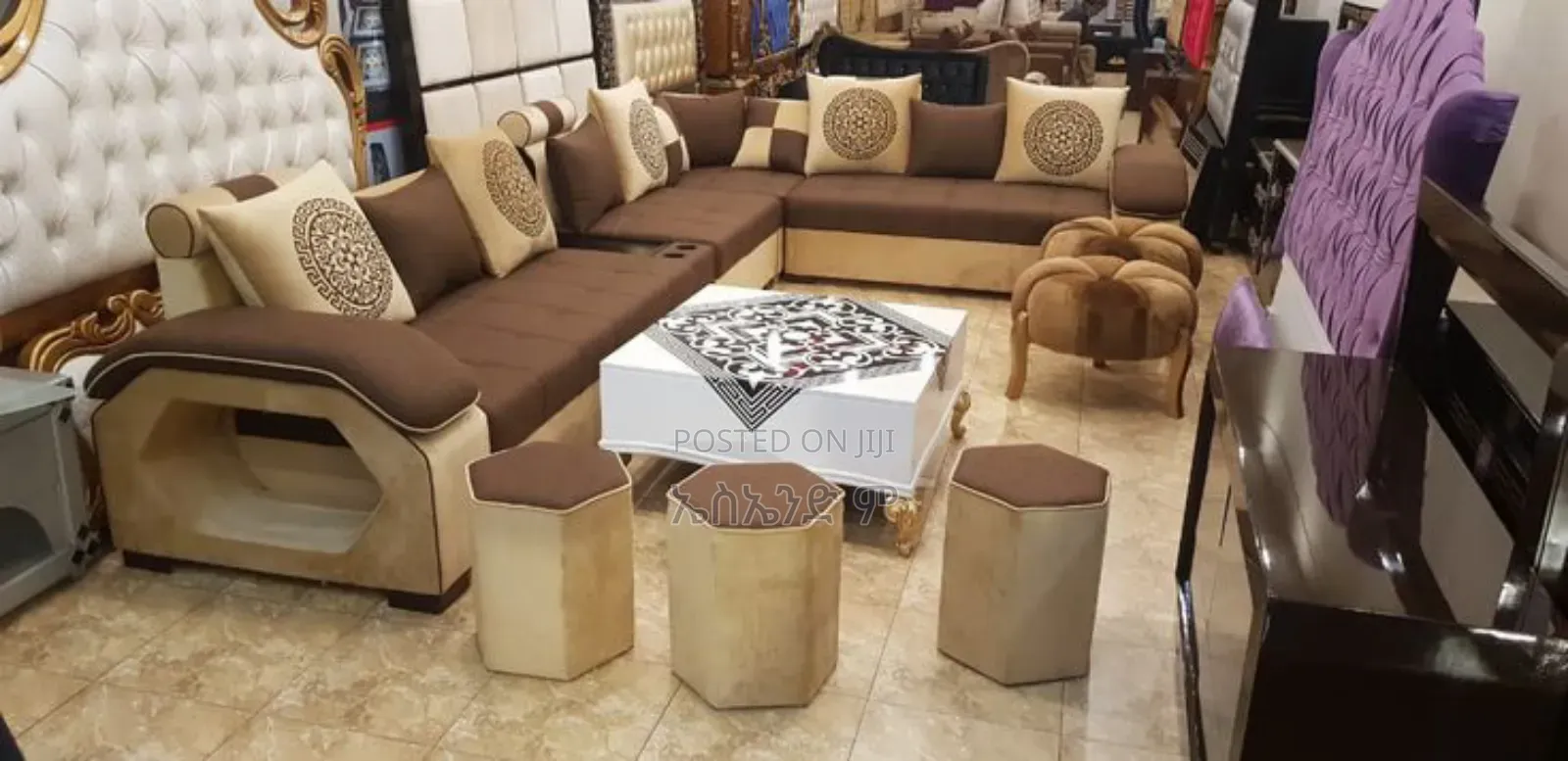 Mini Adama Sofa Design