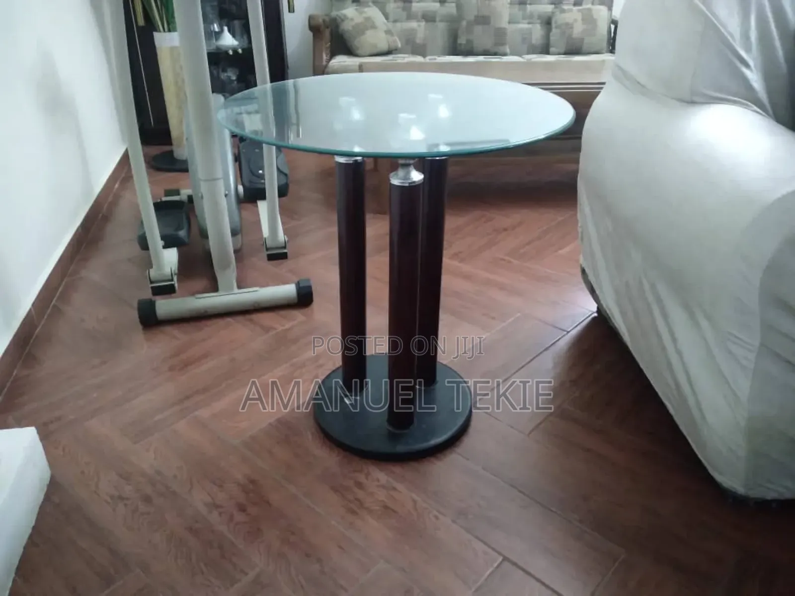 Restaurant Cafe Table