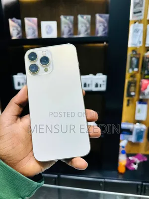 Photo - Apple iPhone 13 Pro Max 256 GB Gold