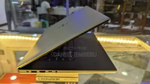 New Laptop Dell XPS 15 8GB Intel Core I5 SSD 256GB