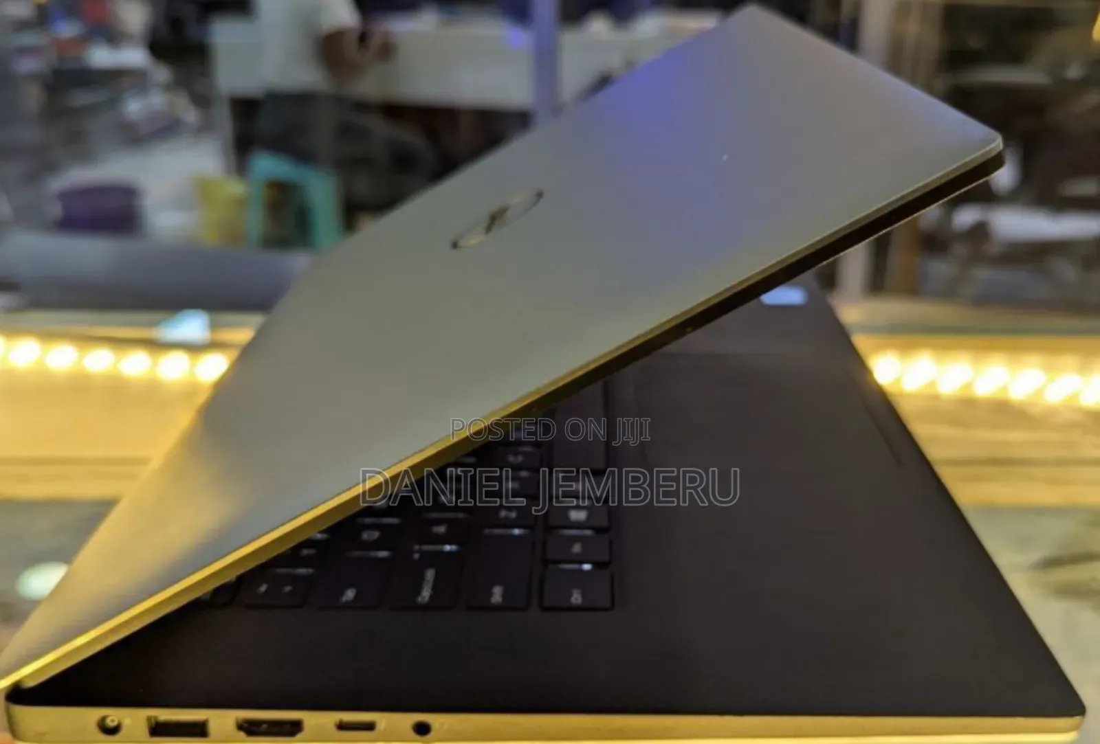 New Laptop Dell XPS 15 8GB Intel Core I5 SSD 256GB