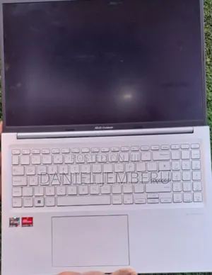 New Laptop Asus VivoBook 15 X505BA 8GB Intel Core I7 SSD 256GB