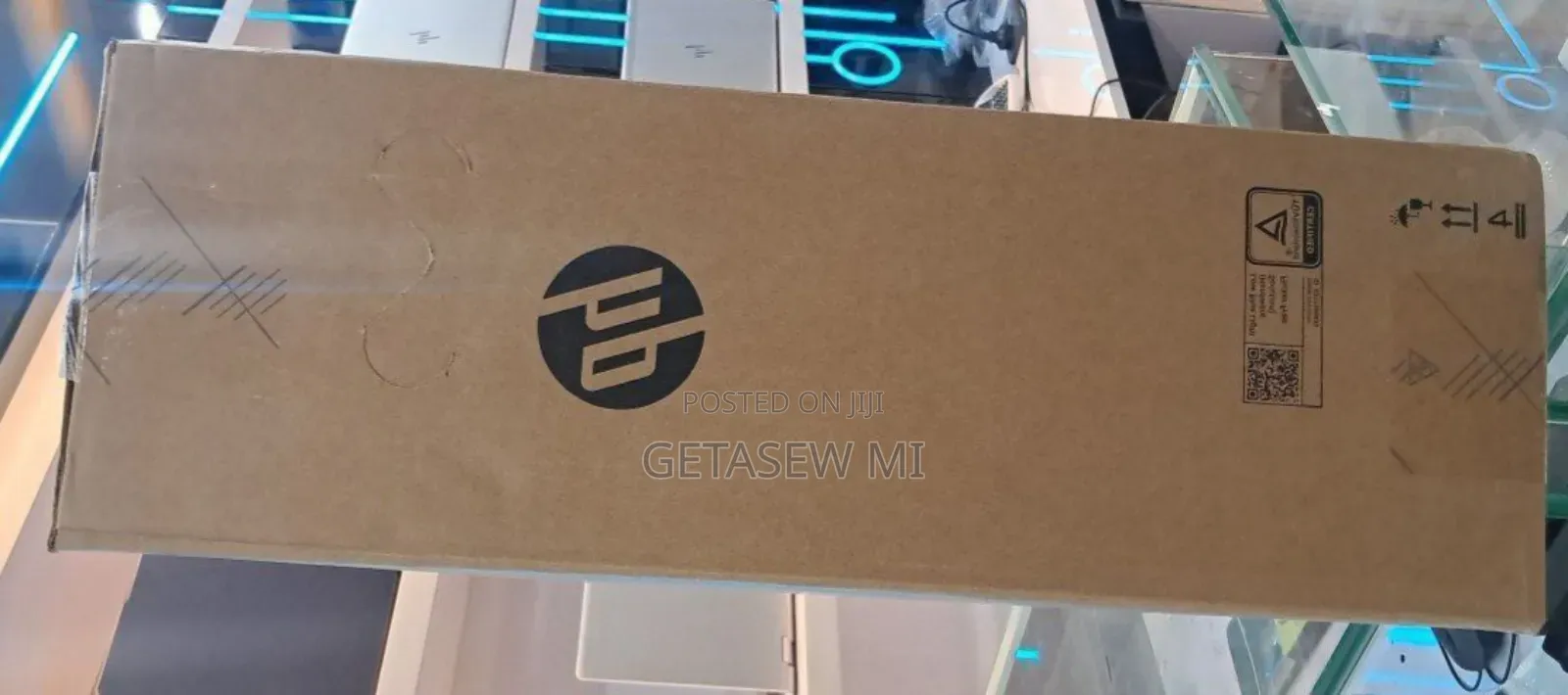 New HP 200 G4 22 All-in-One 8GB Intel Core I7 SSD 512GB