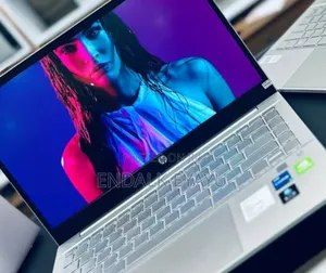 Photo - New Laptop HP 16GB Intel Core I5 SSD 512GB