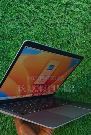 New Laptop Apple MacBook Air 2020 M1 8GB Apple M1 SSD 256GB