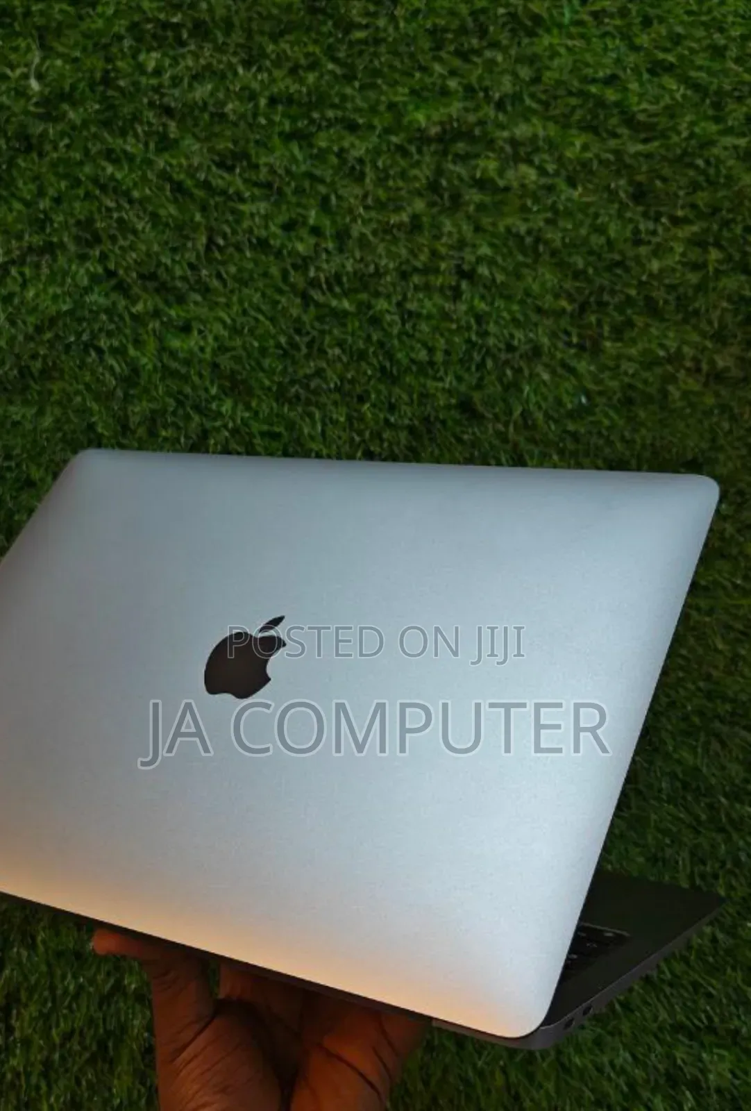 New Laptop Apple MacBook Air 2020 M1 8GB Apple M1 SSD 256GB