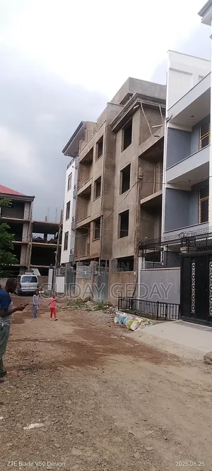 10bdrm Block Of Flats In Akaky Kaliti For Sale