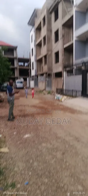 10bdrm Block Of Flats In Akaky Kaliti For Sale