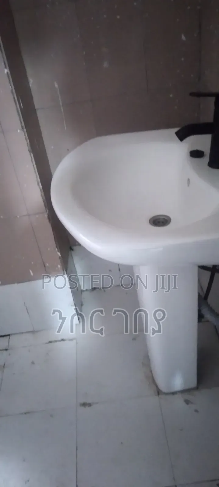 Furnished 1bdrm Condo in Ayat Ayer Menged, Yeka for rent