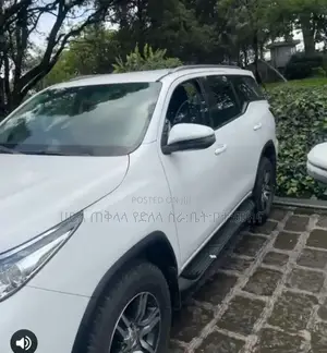 Toyota Fortuner 2018 Ivory