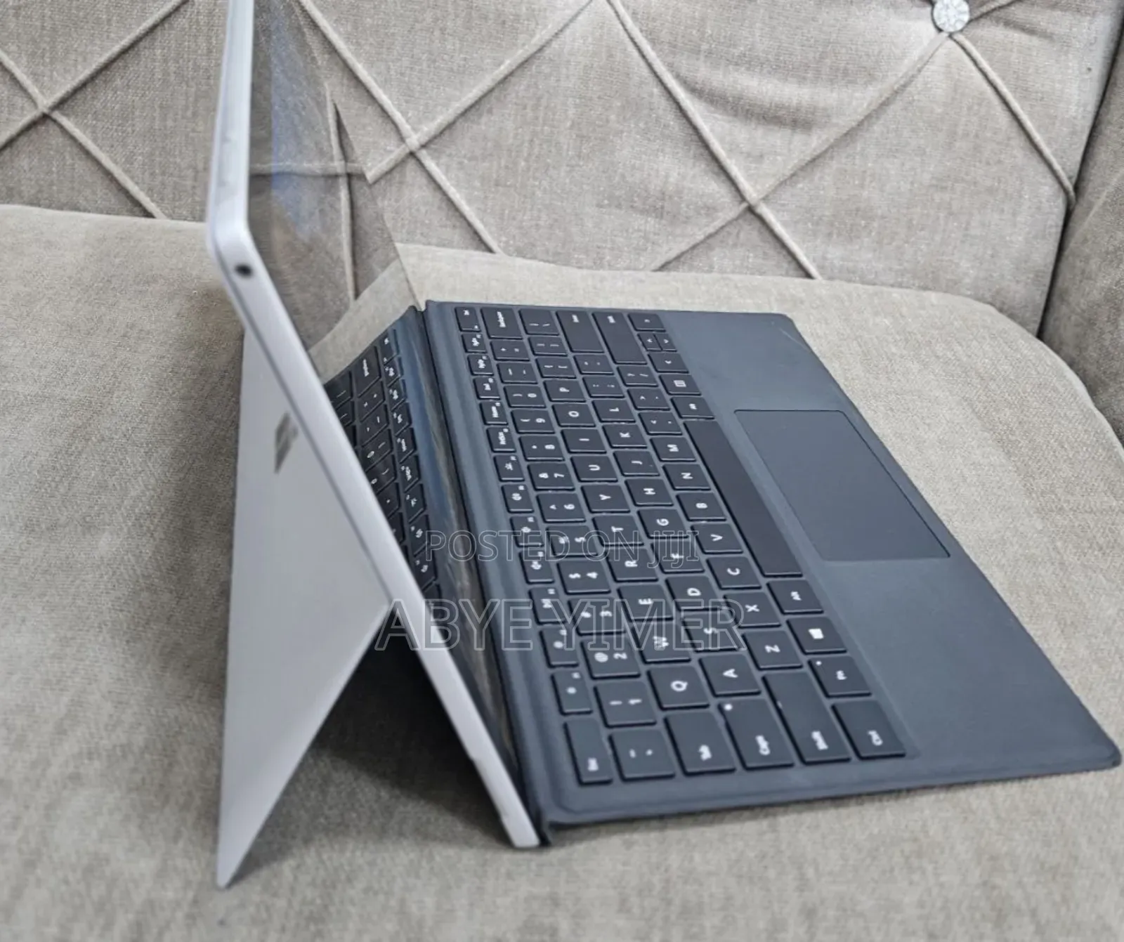 New Laptop Microsoft Surface Pro 7 16GB Intel Core I7 SSD 256GB