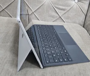 Photo - New Laptop Microsoft Surface Pro 7 16GB Intel Core I7 SSD 256GB