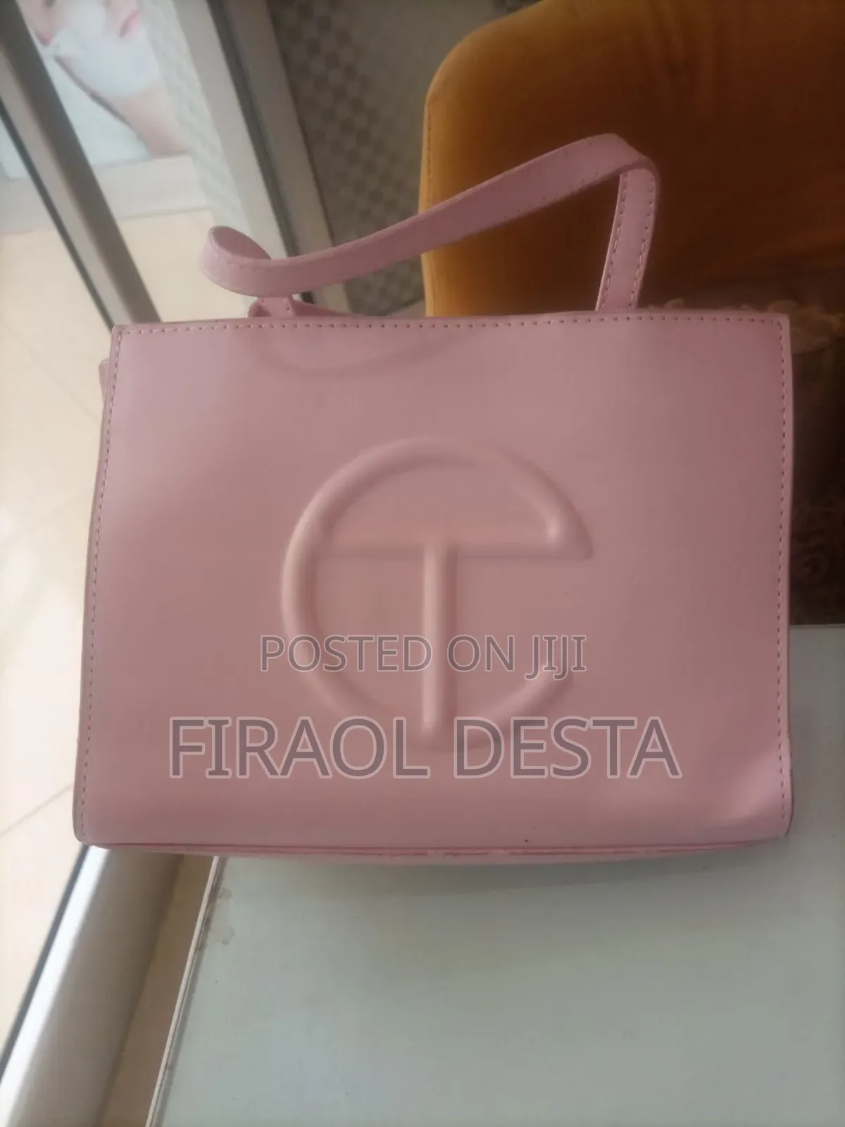 Europe Standard Classy Handbags