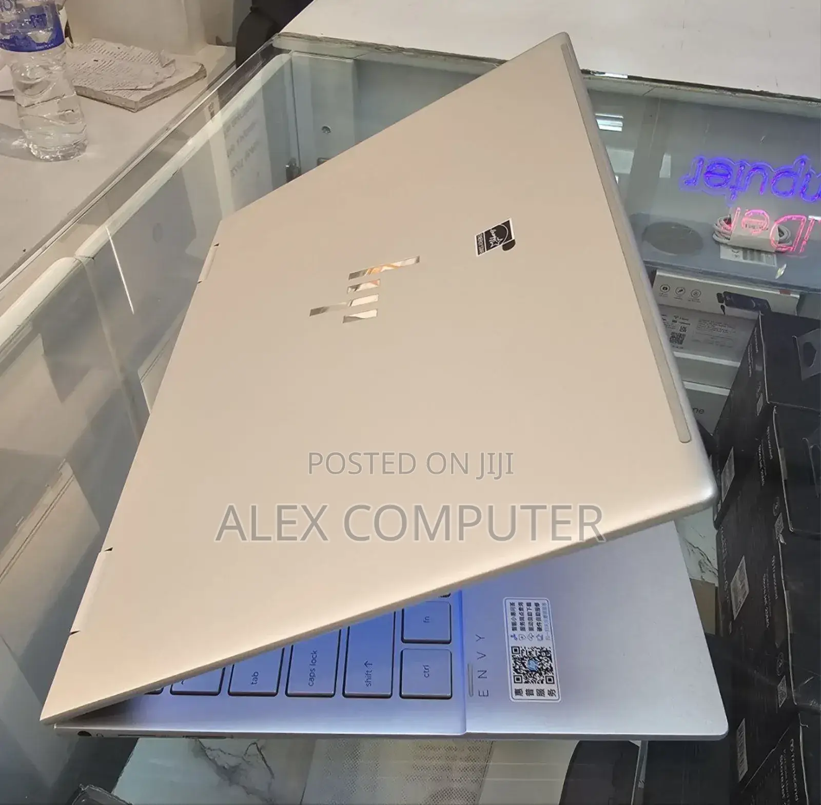 New Laptop HP Envy X360 16GB Intel Core I7 SSD 512GB