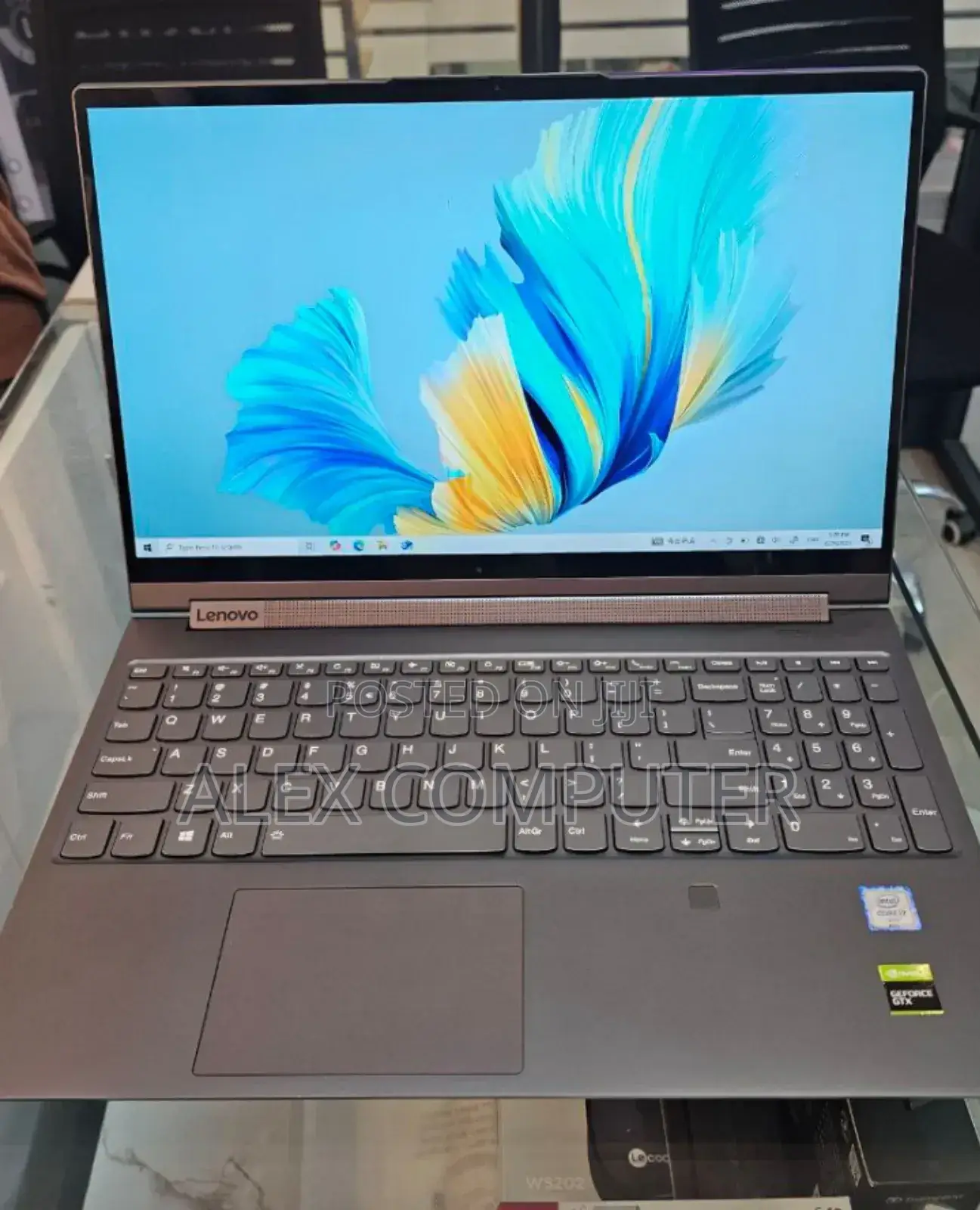 New Laptop Lenovo Yoga C930 16GB Intel Core I7 SSD 512GB