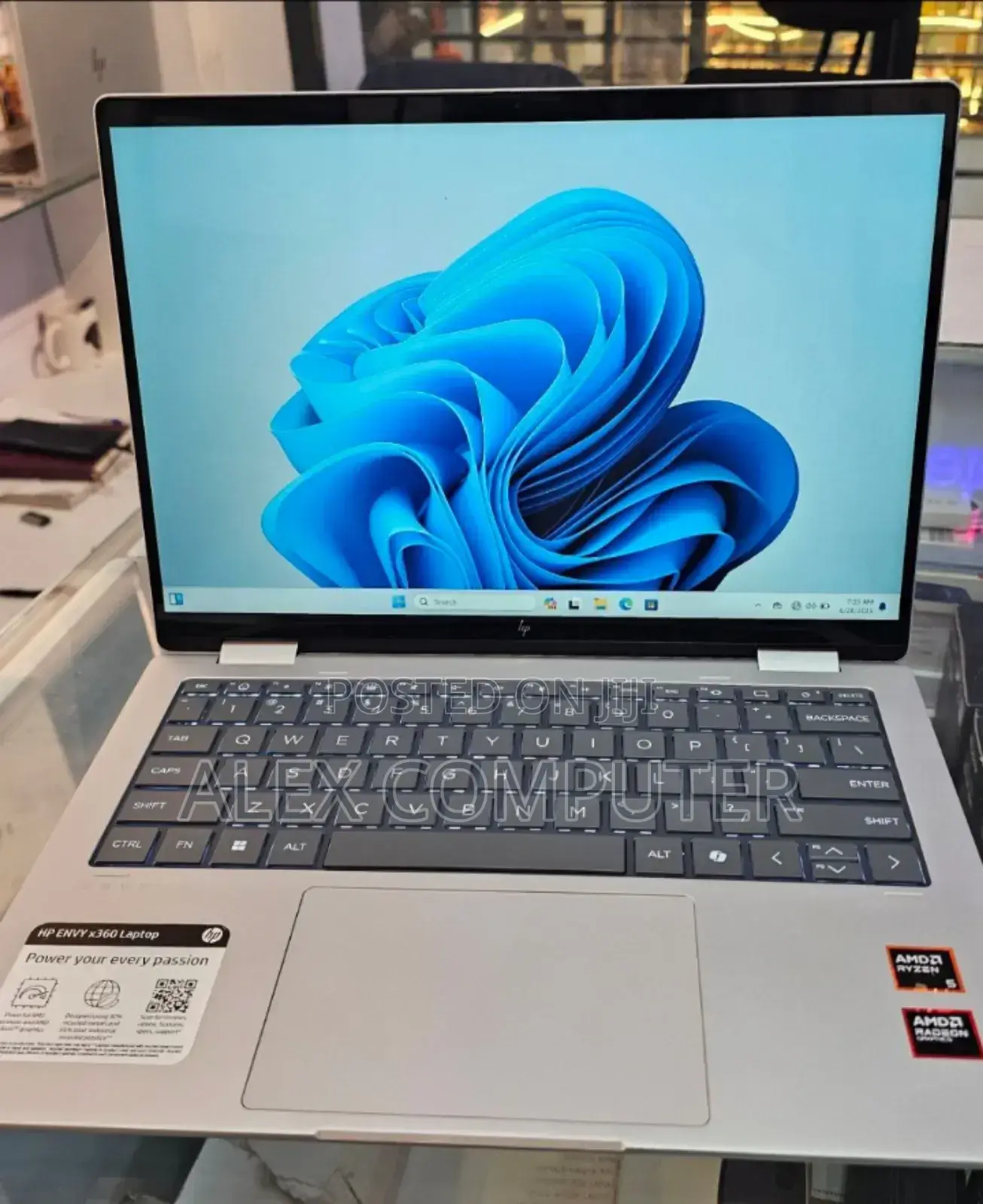 New Laptop HP Envy X360 16GB AMD Ryzen 5 SSD 512GB